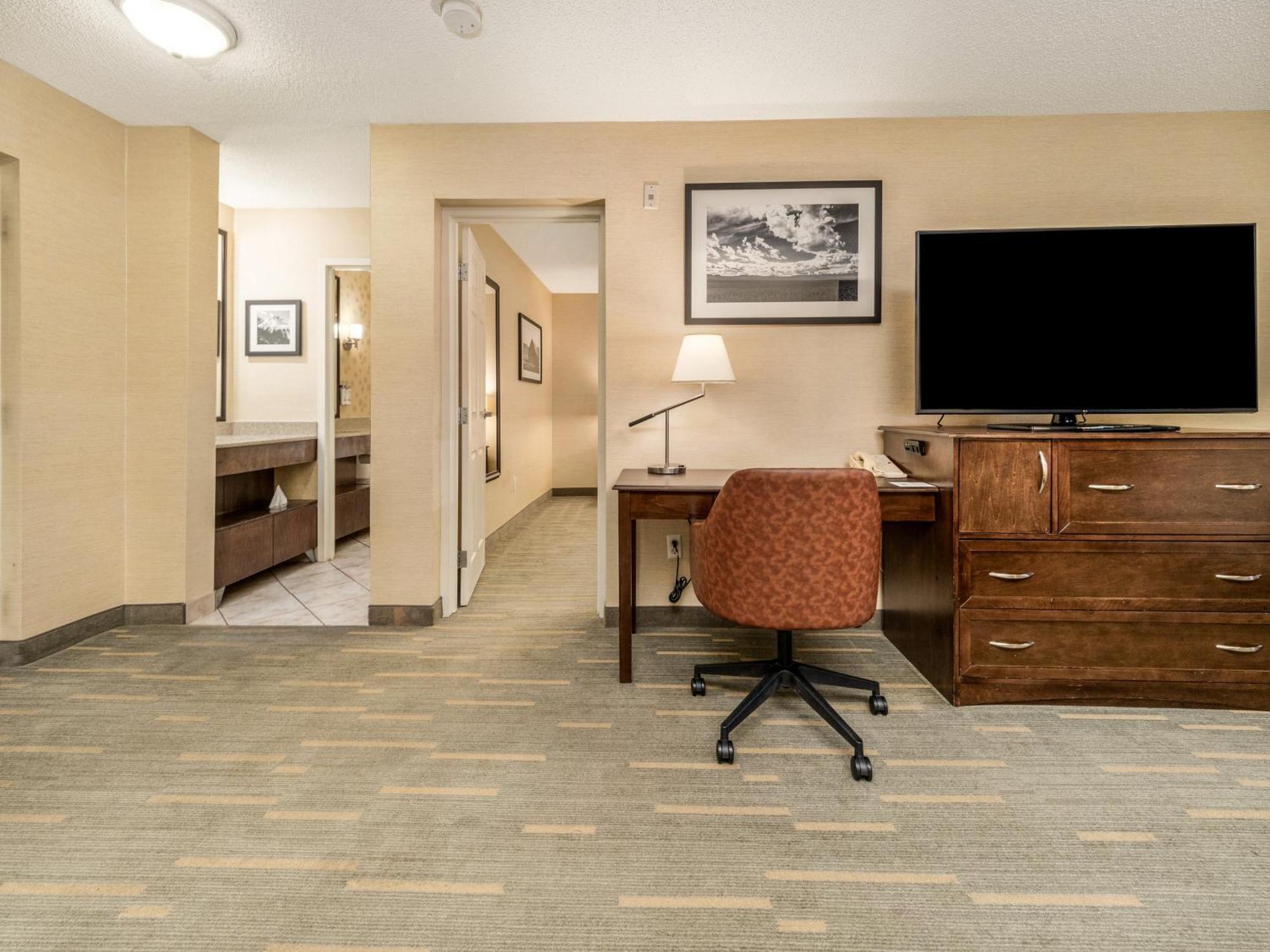 Holiday Inn Lethbridge By Ihg Zewnętrze zdjęcie
